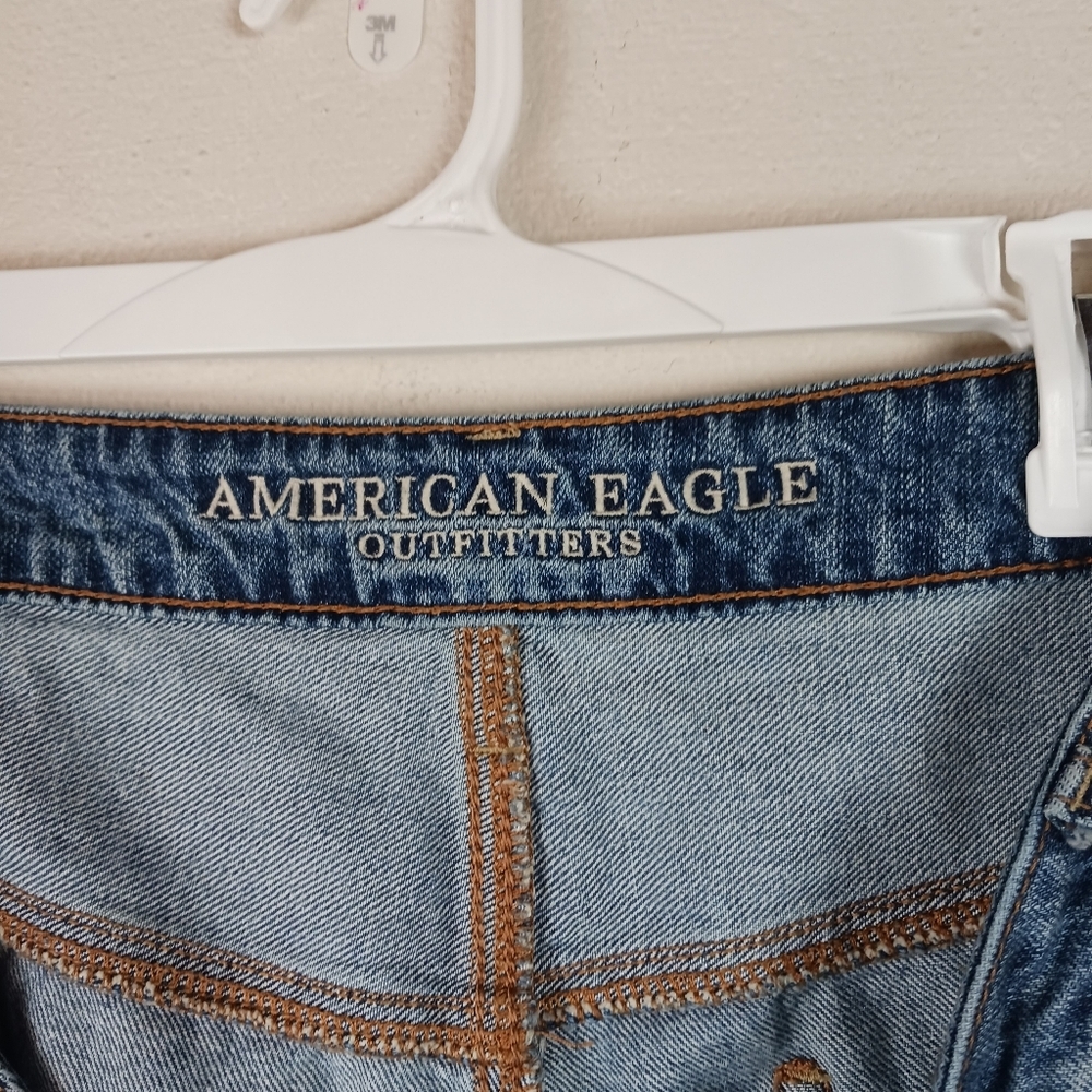 American Eagle Highrise Tomgirl Jeans Size 16 Short Distressed Boyfriend Fit‎ - Picture 6 of 8
